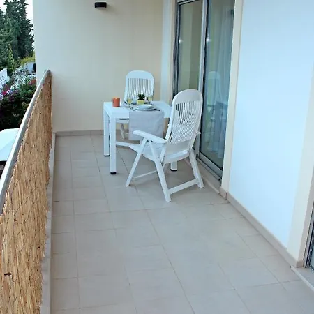 One Bedroom - Olhos De Gua - Next To The Supermarket Intermarch * Olhos de Agua (Albufeira)