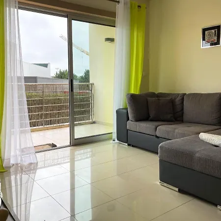 아파트 One Bedroom - Olhos De Gua - Next To The Supermarket Intermarch